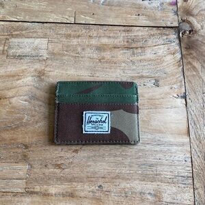 Herschel Charlie camo card case